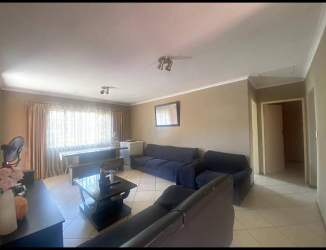 3 BEDROOM CLUSTER FOR SALE IN SAGEWOOD